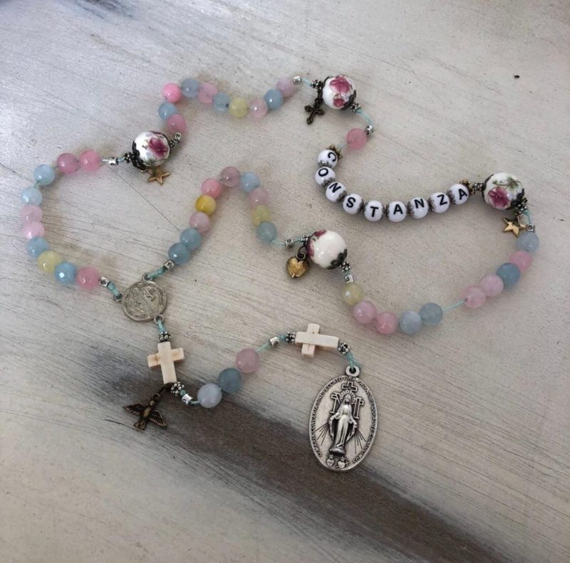 Rosario a Pedido piedra c/nombre acrílico personalizado desde $39.900 - Imagen 11