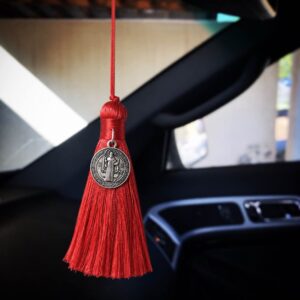 Protección auto borla rojo, San Benito
