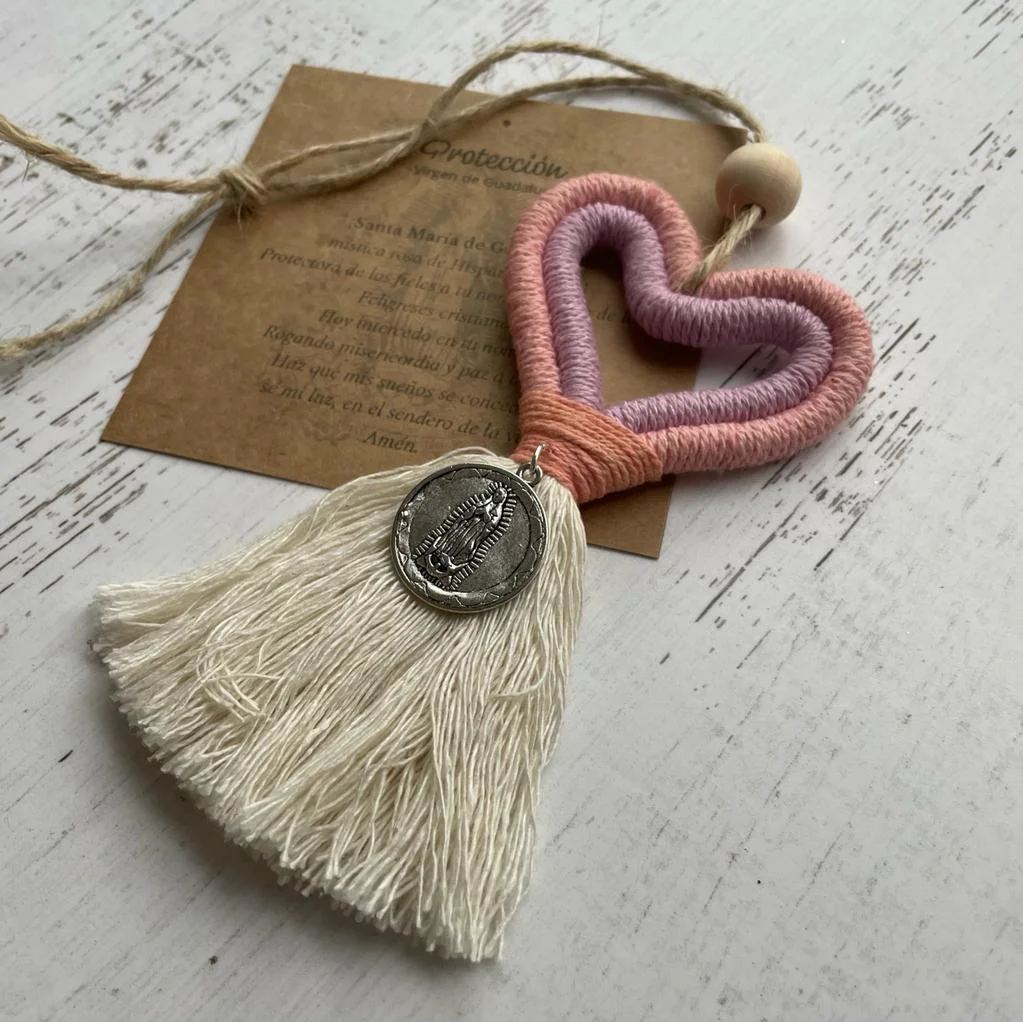 Protector corazón macramé Virgen de Guadalupe Heart - Imagen 4
