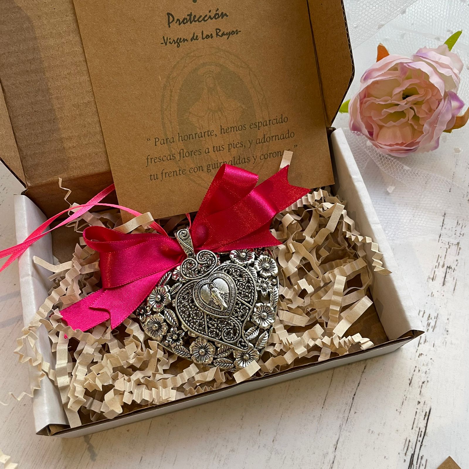 Protección cuna corazón detente - Imagen 2