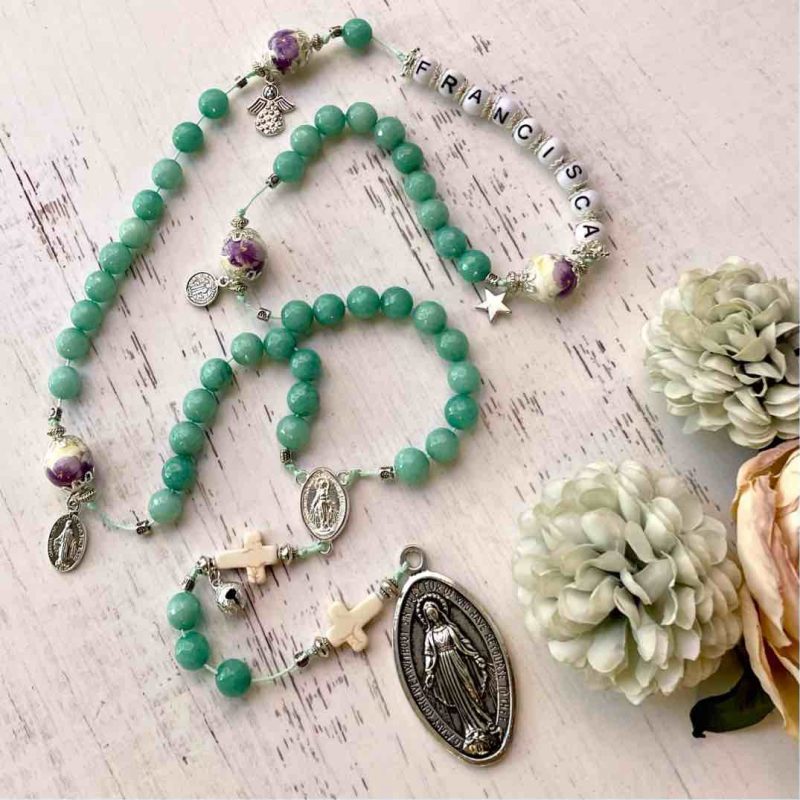 Rosario a Pedido piedra c/nombre acrílico personalizado desde $39.900 - Imagen 2